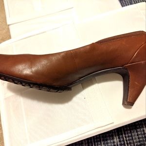 Vintage brown platform heels 8